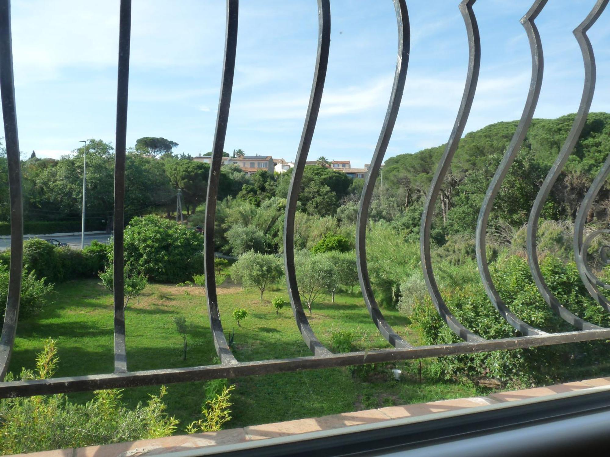 Appartement Independant Dans Villa, Entre Frejus Et St Raphael Exteriör bild